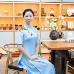 2022 夫人瓷茶服(S)