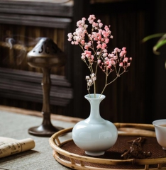 影青小赏瓶花插